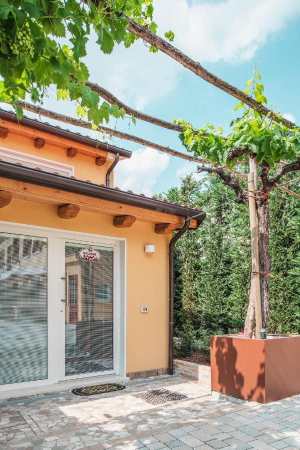 Little House Bed & Breakfast 3*